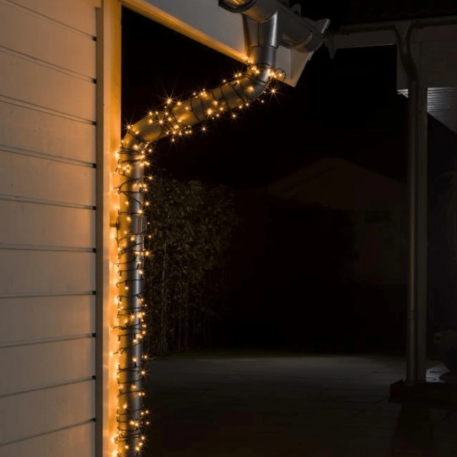 Konstsmide Lichterkette Außen 800 Bernstein LED 55,93m In Schwarz 4 Konstsmide Lichterkette Außen 800 Bernstein LED 55,93m In Schwarz – Bild 2