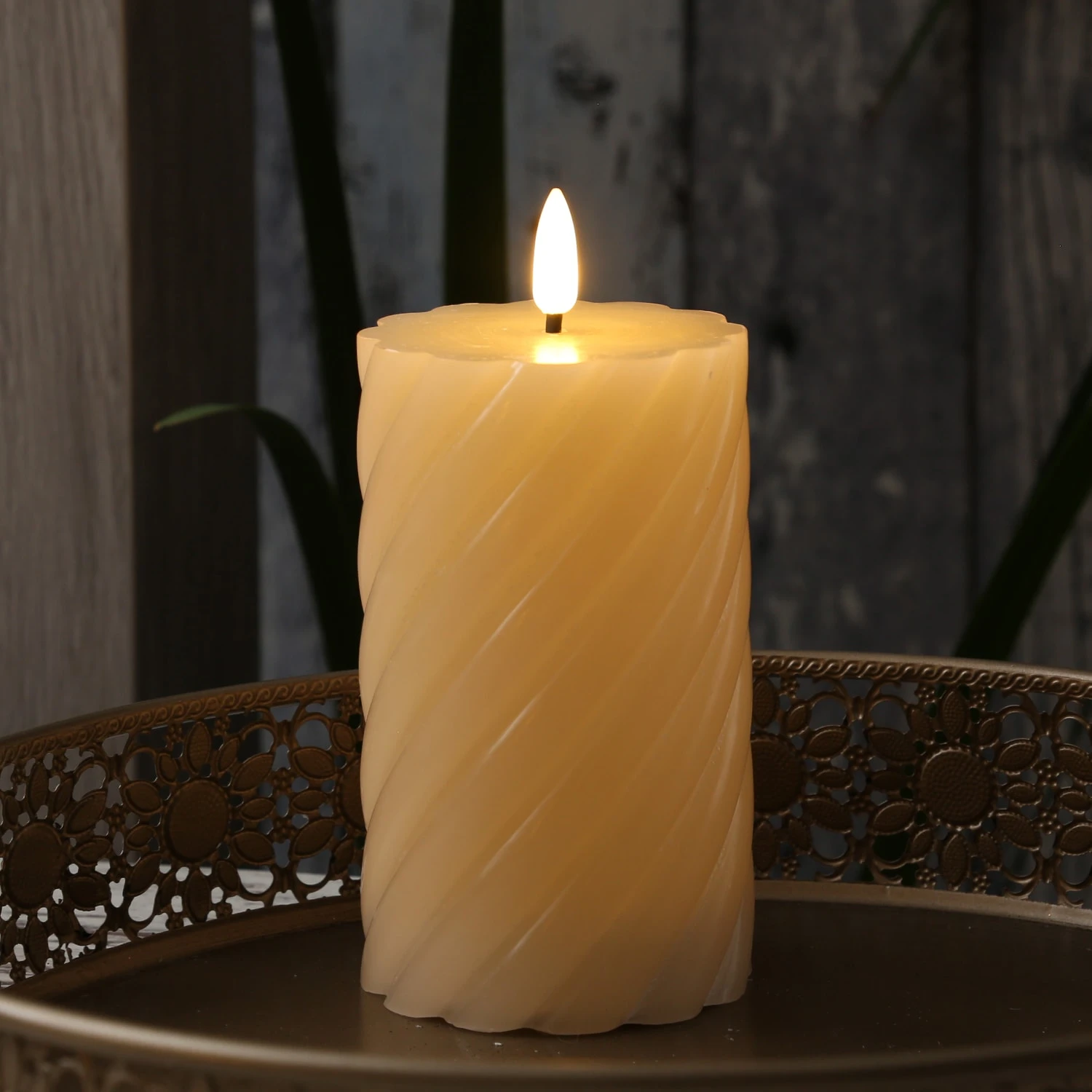 LED Kerze TWIST Echtwachs Gedreht Flackernd H: 17,5cm In Creme 4 LED Kerze TWIST Echtwachs Gedreht Flackernd H: 17,5cm In Creme – Bild 2