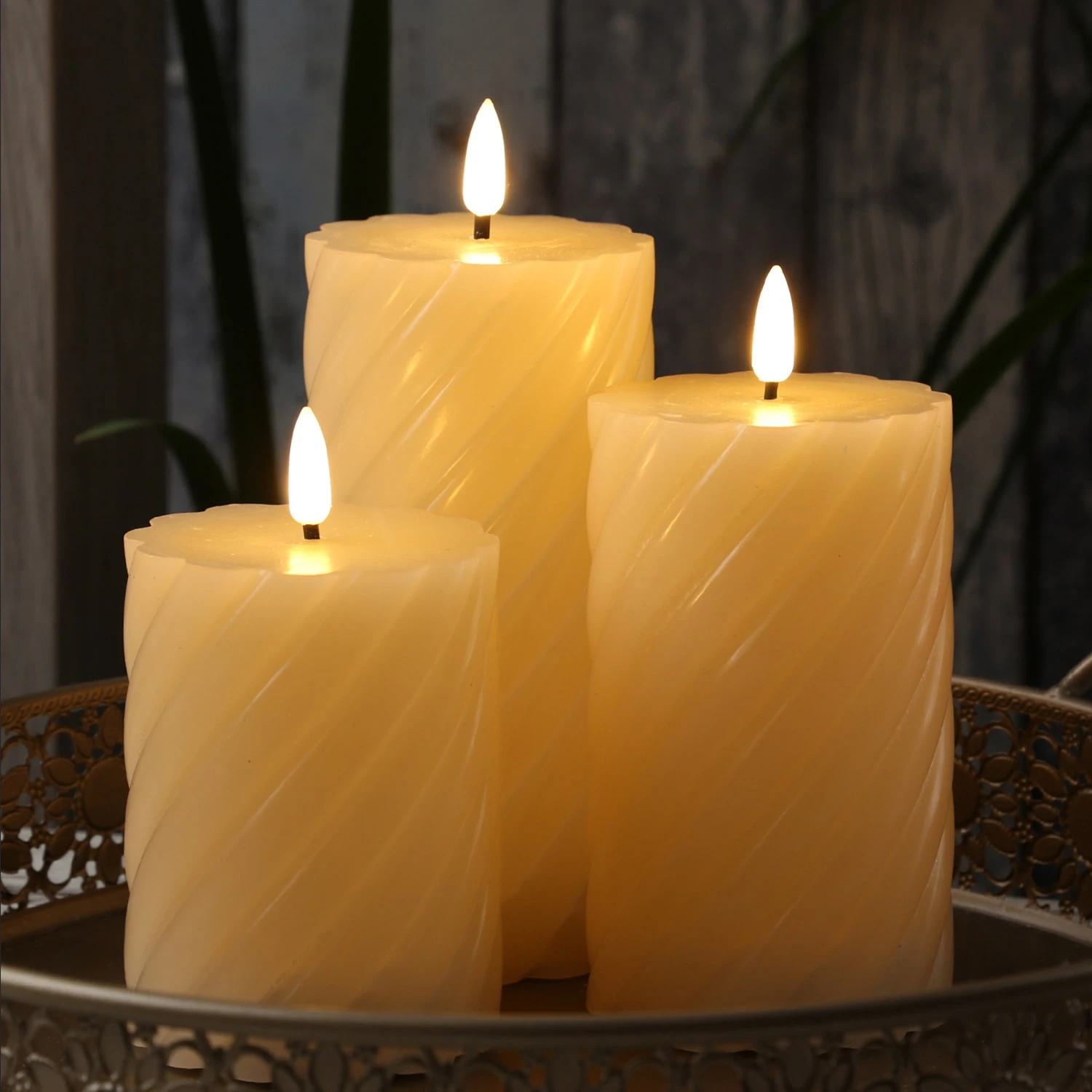 LED Kerze TWIST Echtwachs Gedreht Flackernd H: 17,5cm In Creme 7 LED Kerze TWIST Echtwachs Gedreht Flackernd H: 17,5cm In Creme – Bild 5