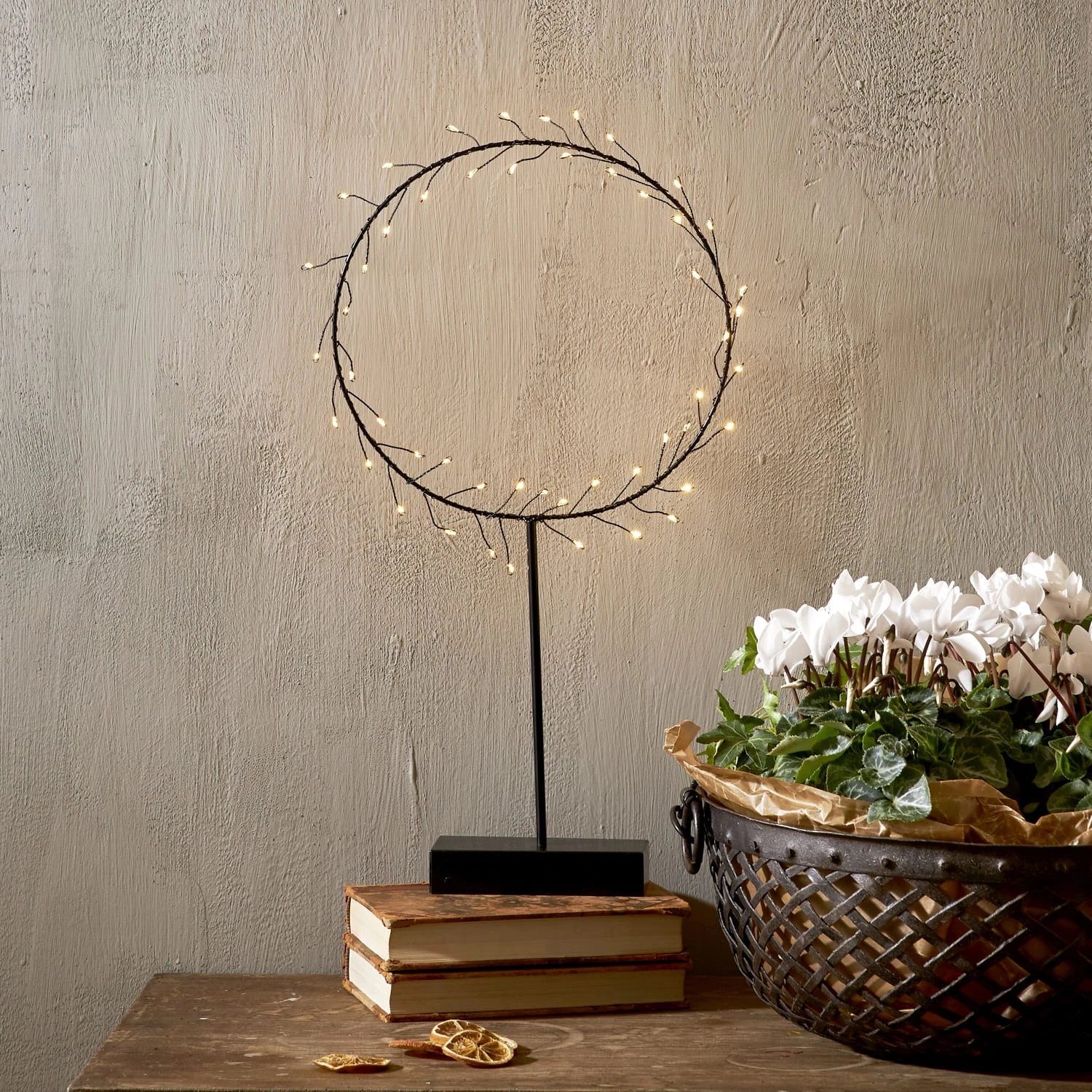 LED Kranz Lichtkranz Dekokranz 50LED H: 43cm In Schwarz 4 LED Kranz Lichtkranz Dekokranz 50LED H: 43cm In Schwarz – Bild 2