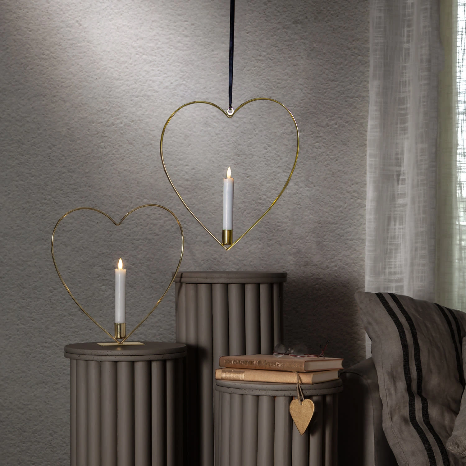 Star Trading Dekoherz Mit LED Stabkerze Hängender Kerzenhalter H: 28,5cm In Gold 5 Star Trading Dekoherz Mit LED Stabkerze Hängender Kerzenhalter H: 28,5cm In Gold – Bild 3