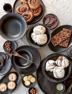 VTwonen Holzteller "Mango Wood Mini Black" In Schwarz - 20x2.5cm 7 VTwonen Holzteller "Mango Wood Mini Black" In Schwarz - 20x2.5cm -Heimdekoration vtwonen holzteller mango wood mini black in schwarz 20x2 5cm 2